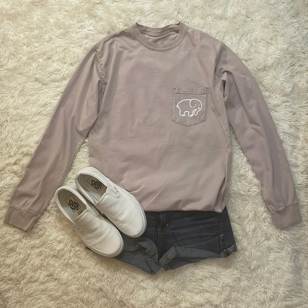 🐘 IVORY ELLA LONG SLEEVE TEE • SIZE SMALL • BEIGE COLOR🐘